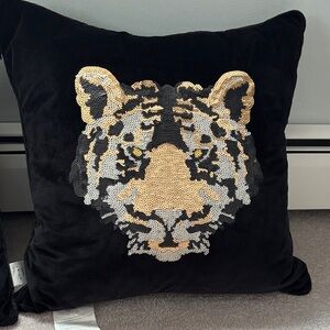 WD.NY Black and Gold Tiger Pillows
